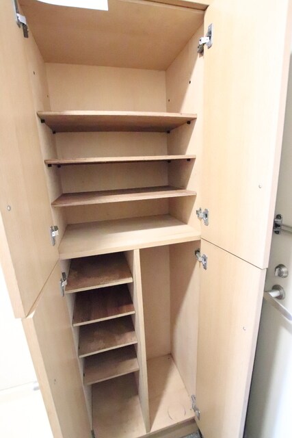 物件内観写真19　(下駄箱と玄関収納♪)