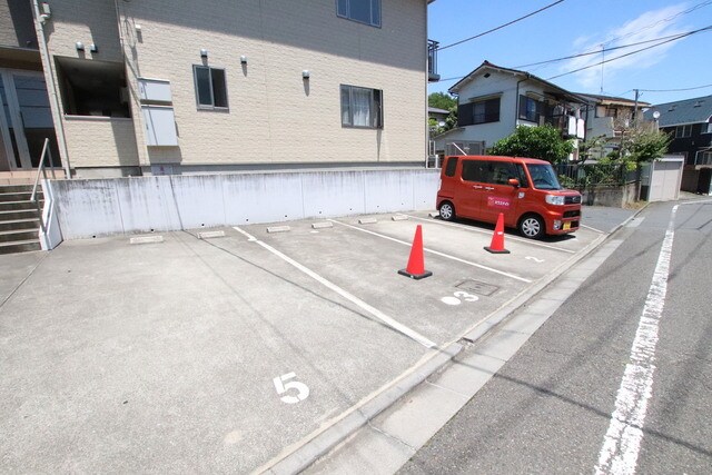 物件外観写真5　(駐車場(要空き確認）)