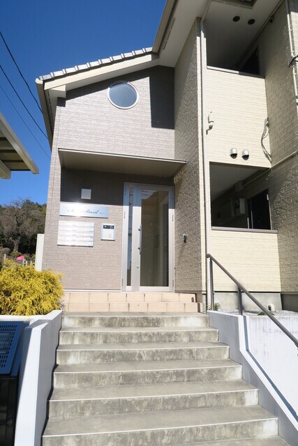 物件外観写真7　(建物入口)