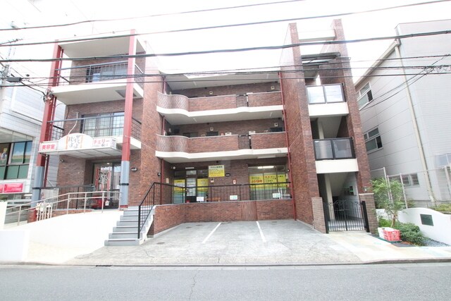 物件外観写真2　(外観です)