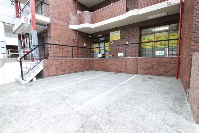 物件外観写真4　(駐車場です※要空確認)