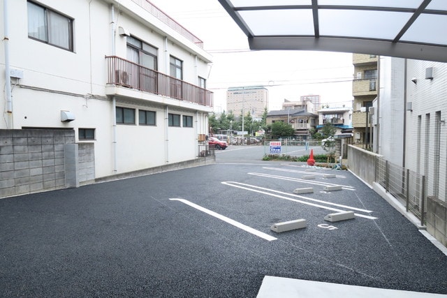 駐車場(駐車場要空き確認)