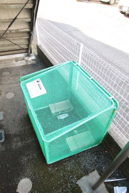 共用設備(敷地内ゴミ置場)