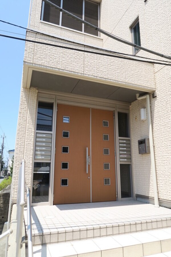 エントランス(建物入口)