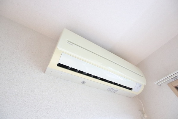 設備(エアコン1基)
