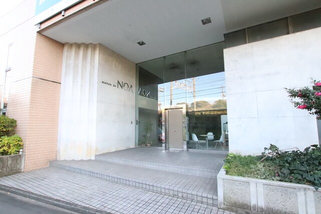 物件外観写真5　(建物入口)