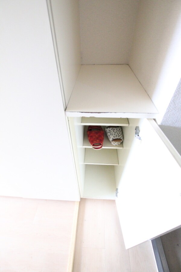 玄関(シューズＢＯＸ♪)