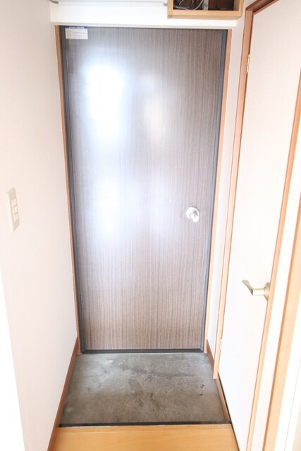物件内観写真12　(玄関です♪)