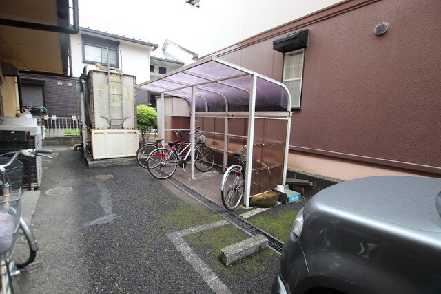 物件外観写真3　(駐輪場)
