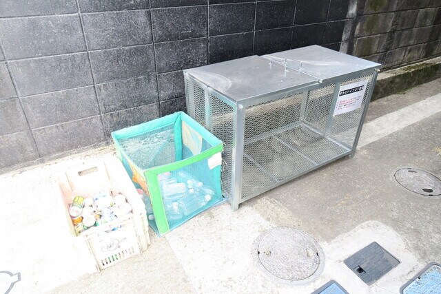物件外観写真5　(敷地内ゴミ置場)