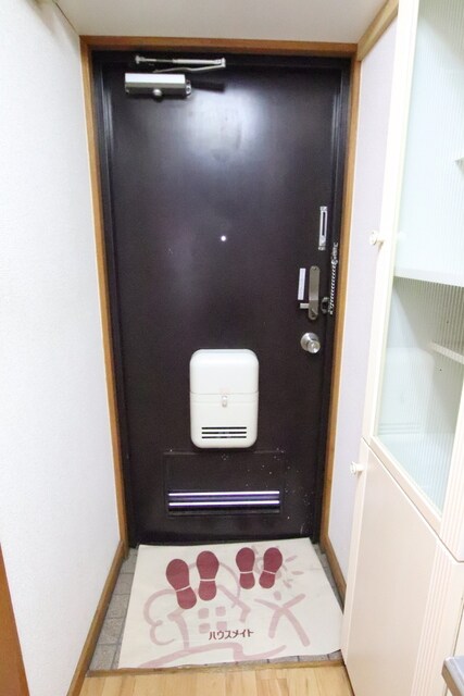 物件内観写真9　(玄関です♪)