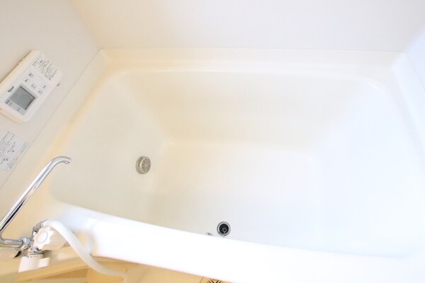 バス／シャワールーム等(追い焚き機能付き)