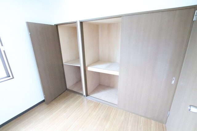 物件内観写真12　(収納)