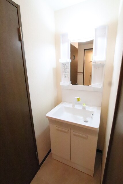 物件内観写真17　(洗面所)