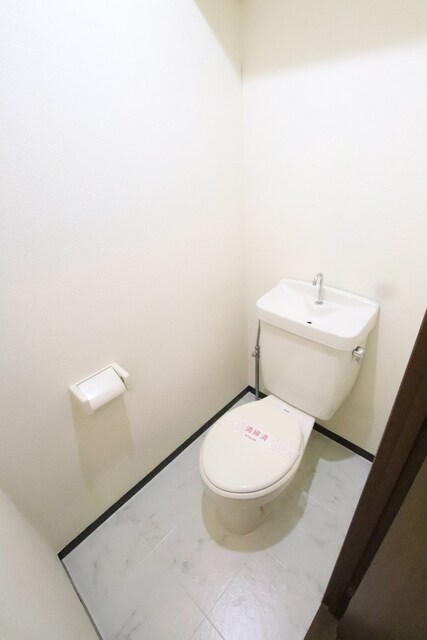 物件内観写真18　(トイレ)