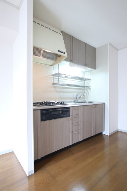 物件内観写真7　(3口コンロ付システムキッチン)