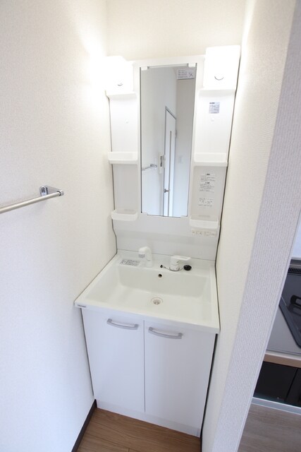 物件内観写真16　(★忙しい朝に便利な独立洗面台★)