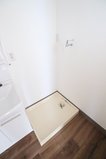 物件内観写真24　(室内洗濯機置場)