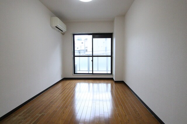 物件内観写真7　(洋室です)