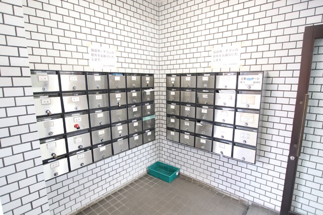 物件外観写真6　(集合ポスト)