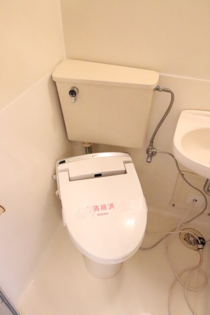 物件内観写真14　(トイレ)