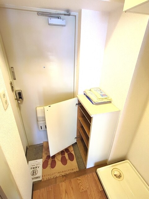 物件内観写真14　(玄関です♪)