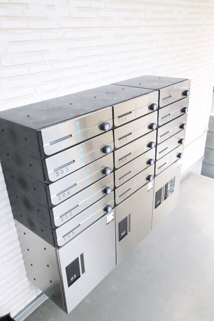 物件外観写真3　(宅配ボックス)