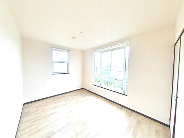 物件内観写真7　(洋室です♪)