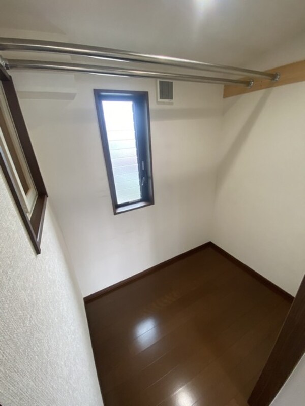 収納(ウォークインクローゼットです♪)