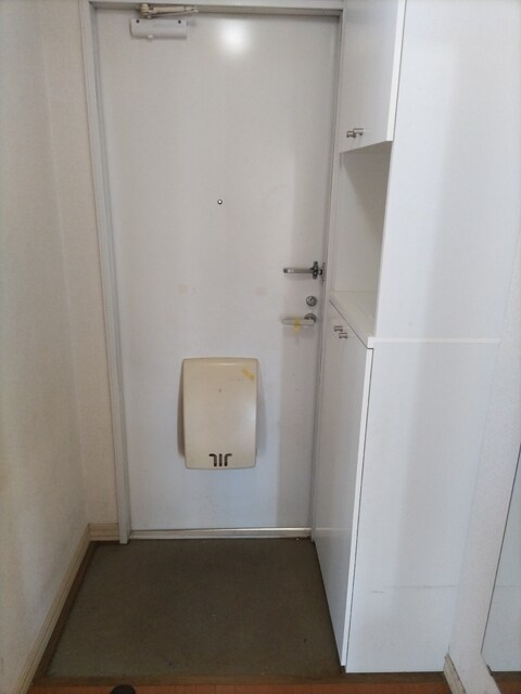 物件内観写真9　(玄関です)