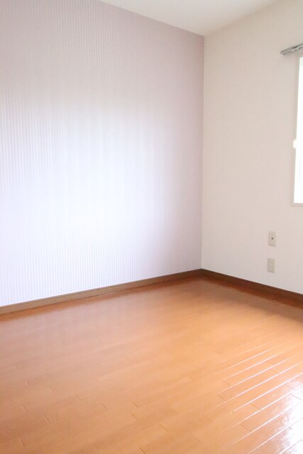 物件内観写真23　(4.6帖の洋室)