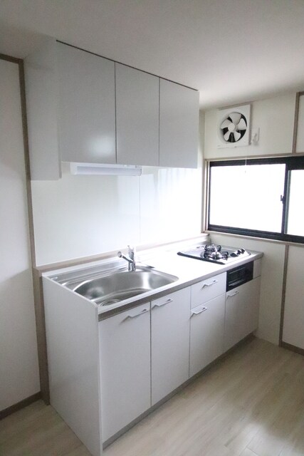 物件内観写真7　(2口コンロ付システムキッチン)