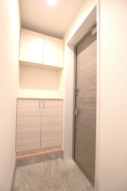 物件内観写真17　(玄関スペース♪)