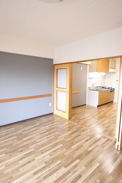 物件内観写真13　(洋室)