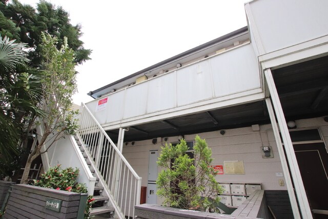 物件外観写真2　(★京王線急行停車駅の「高幡不動」駅徒歩5分★)