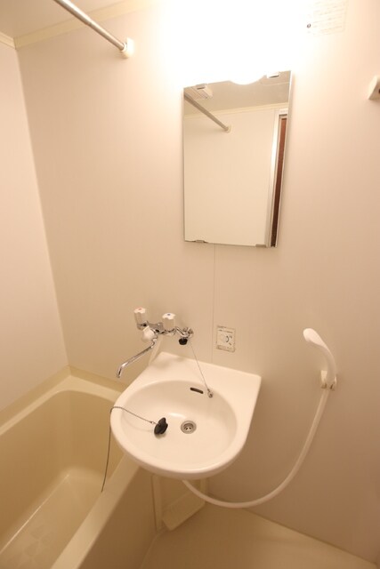 物件内観写真15　(★バスルーム内洗面ボウル★)