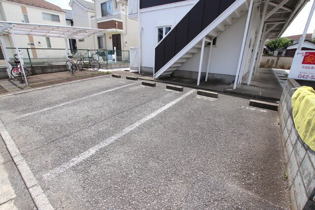 物件外観写真4　(★駐車場★（空き状況・使用料等詳細はご確認下さい）)