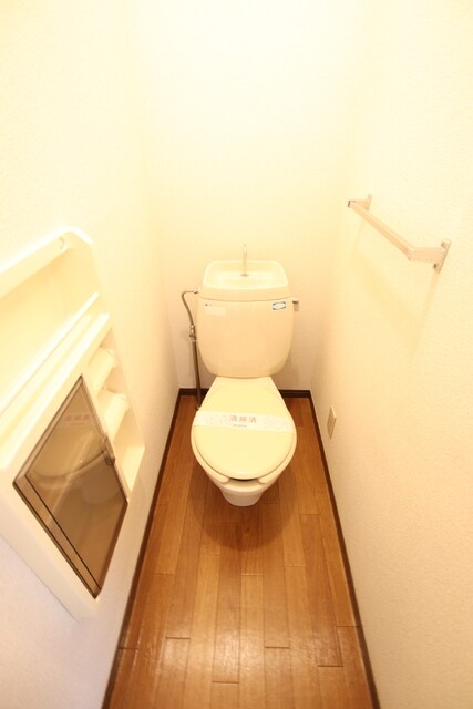 物件内観写真17　(★落ち着ける独立したトイレスペース★)