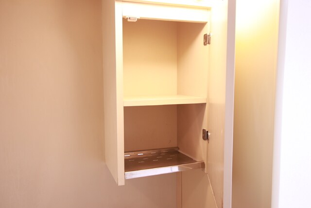 物件内観写真10　(★ミニ収納棚付き★)