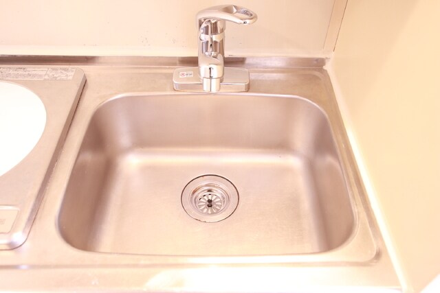 物件内観写真11　(★ミニ収納棚付き・コンパクトキッチン★)