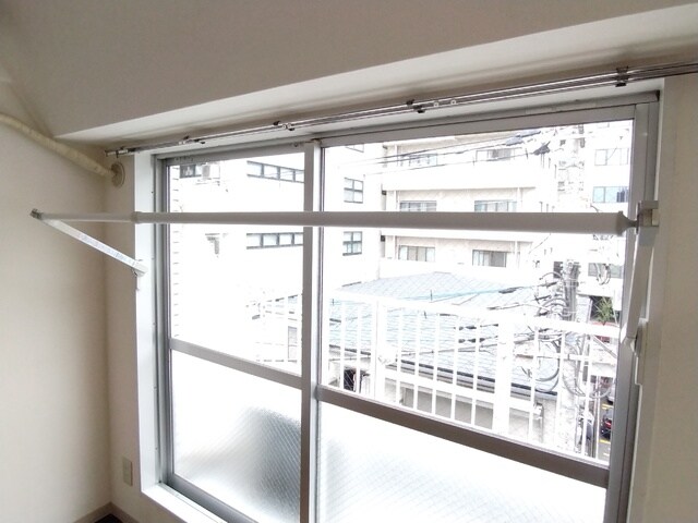 物件内観写真21　(★雨天時・外出時に便利な室内物干付き★)