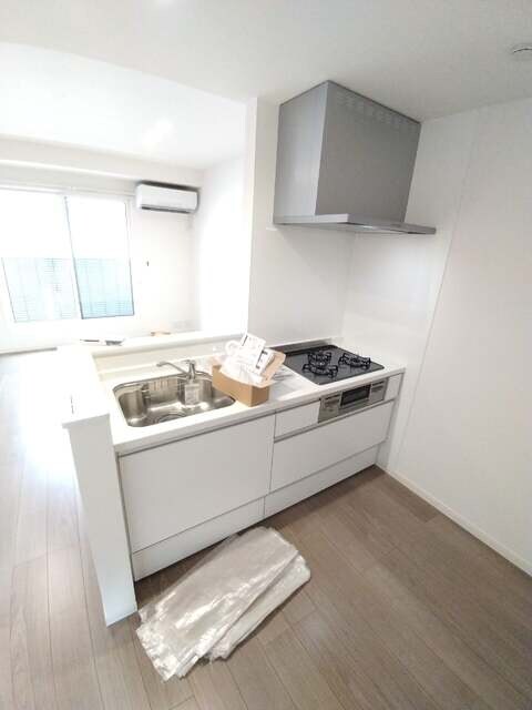 物件内観写真5　(建築中の写真となります。)