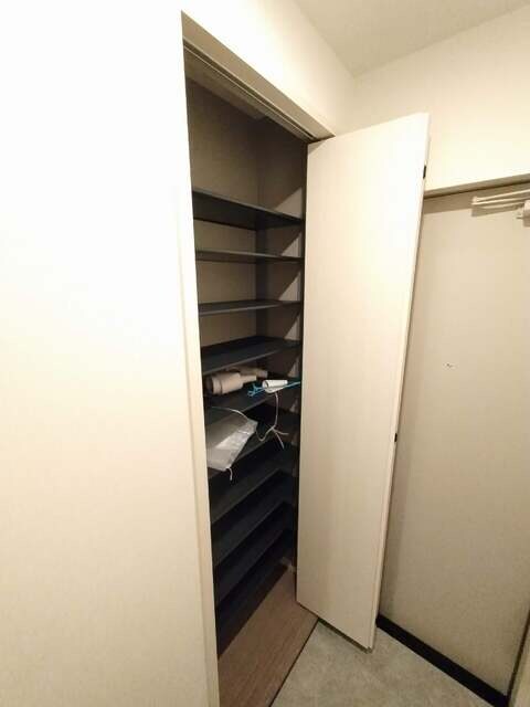 物件内観写真6　(建築中の写真となります。)