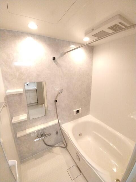 物件内観写真8　(建築中の写真となります。)