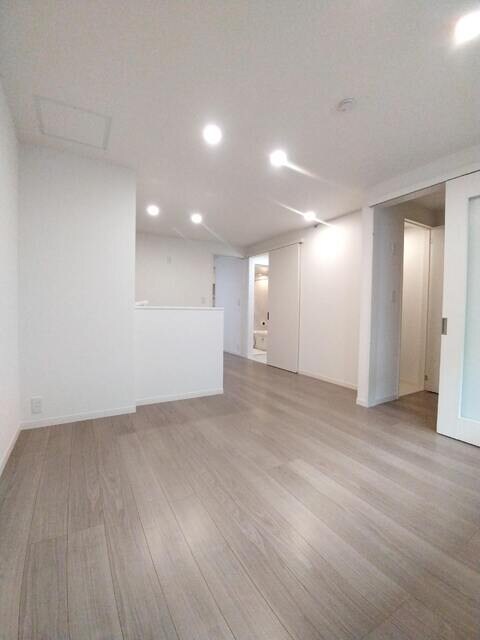 物件内観写真18　(建築中の写真となります。)