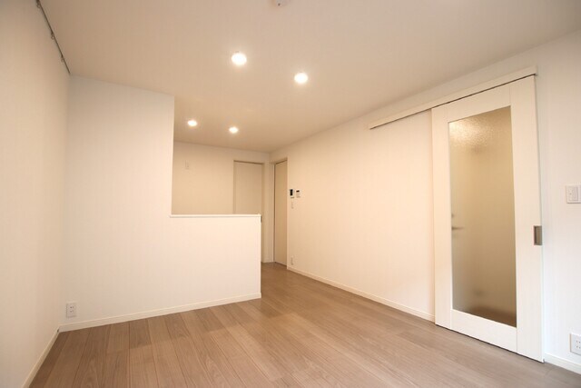 物件内観写真3　(建築中の写真です。)