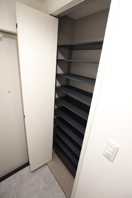 物件内観写真3　(建築中の写真です。)