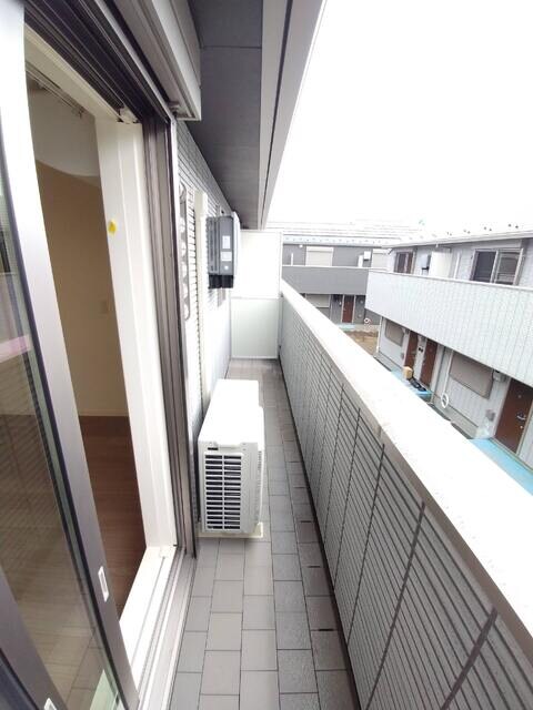 物件内観写真3　(建築中の写真となります。)