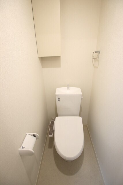 物件内観写真4　(建築中の写真です。)