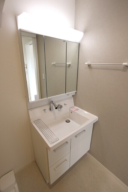 物件内観写真9　(建築中の写真です。)